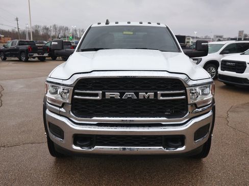 Used 2024 RAM 4500 Tradesman w/ Chrome Appearance Group image 22
