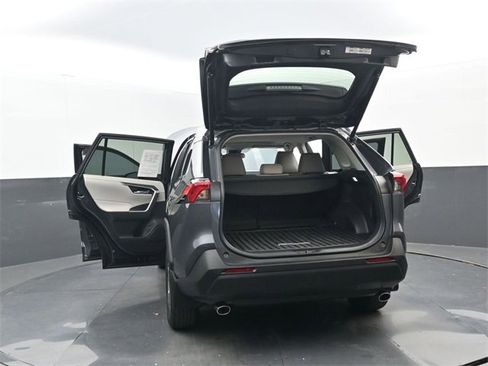 Used 2024 Toyota RAV4 XLE w/ Convenience Package image 38
