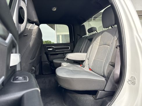 Used 2024 RAM 2500 Big Horn AWD/4WD image 18
