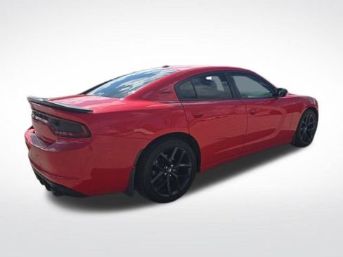 Used 2020 Dodge Charger SXT w/ Blacktop Package RWD image 3
