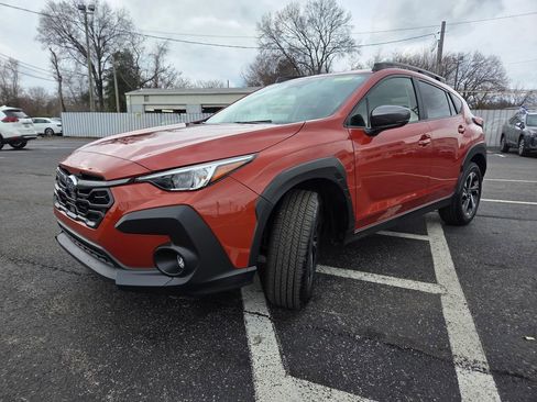 Certified 2025 Subaru Crosstrek 2.0i Premium image 3