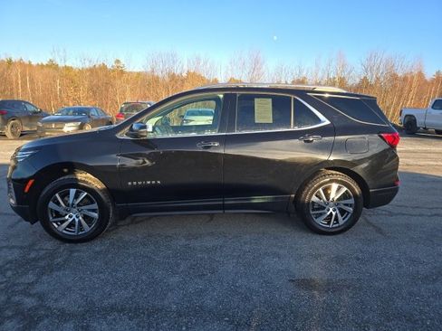 Used 2024 Chevrolet Equinox Premier image 2