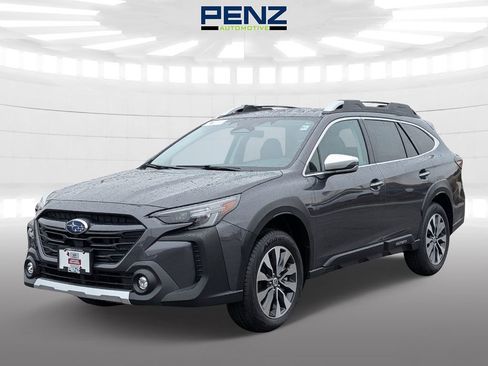 Used 2025 Subaru Outback Touring AWD/4WD image 3