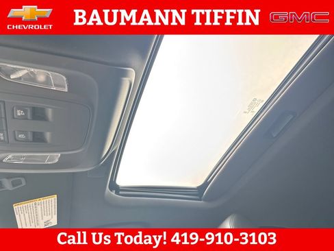Used 2025 Cadillac CT4 Luxury w/ Sun And Sound Package AWD/4WD image 14