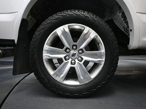 Used 2017 Ford F150 Platinum w/ Equipment Group 701A Luxury AWD/4WD image 14