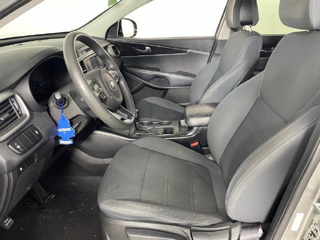 Used 2016 Kia Sorento LX FWD image 2