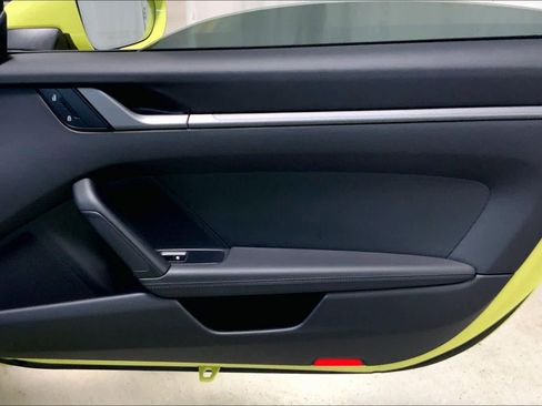 Used 2025 Porsche 911 Carrera image 22