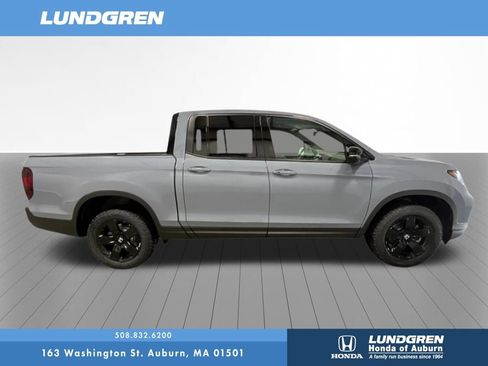 New 2026 Honda Ridgeline Black Edition image 5
