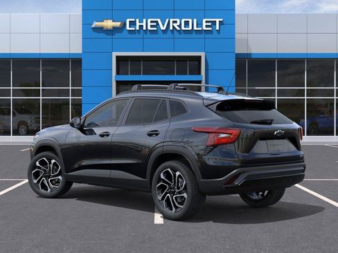 New 2026 Chevrolet Trax RS w/ Sunroof Package FWD image 8