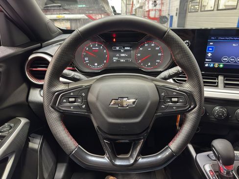 Used 2024 Chevrolet Trax RS image 20