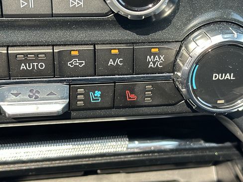 Used 2025 Ford F150 Raptor AWD/4WD image 26