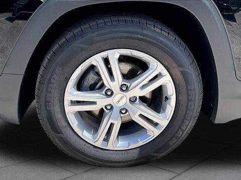 Used 2019 GMC Terrain SLE w/ Driver Convenience Package AWD/4WD image 11