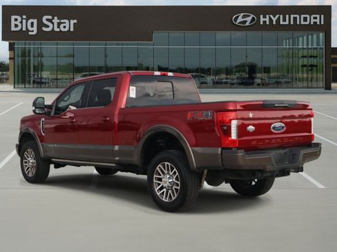 Used 2017 Ford F250 King Ranch w/ King Ranch Ultimate Package AWD/4WD image 3