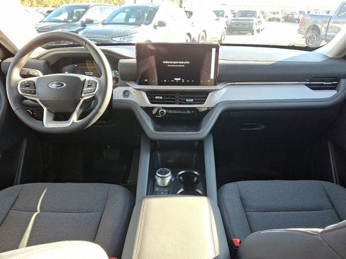New 2026 Ford Explorer Active image 10