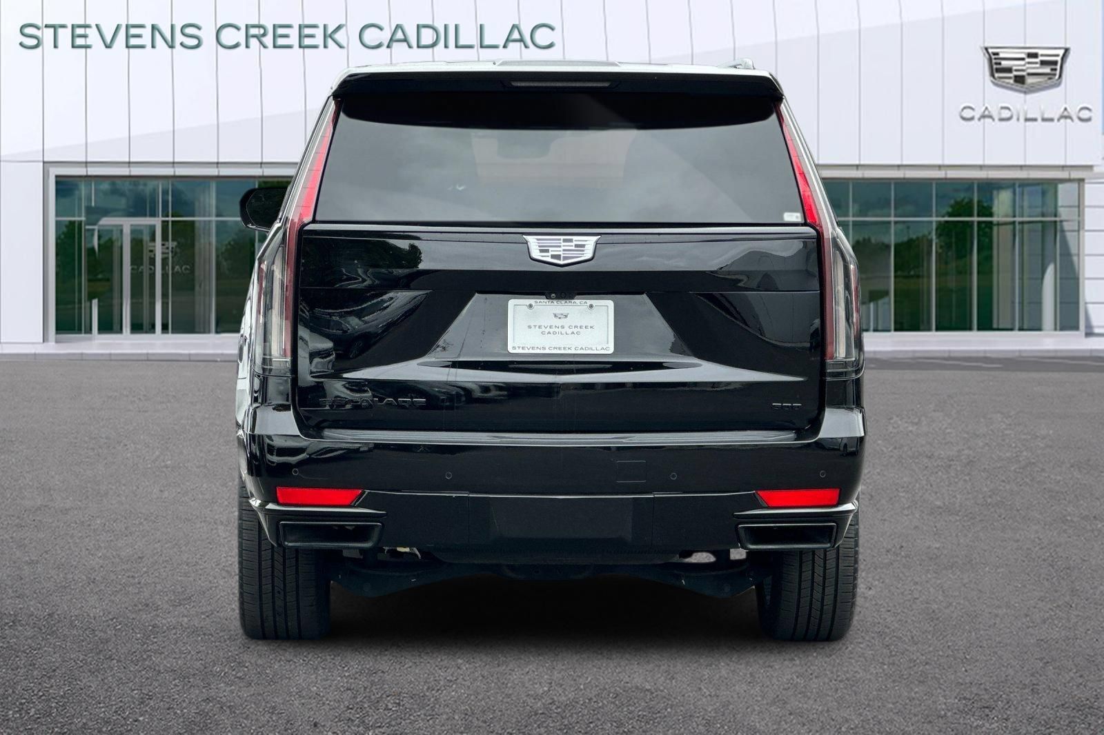 Certified 2023 Cadillac Escalade ESV Sport w/ LPO, ONYX Package AWD/4WD image 4