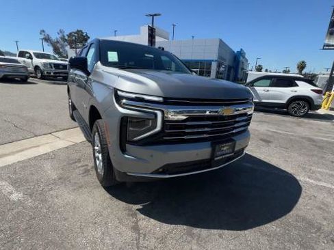 New 2026 Chevrolet Suburban LT w/ Comfort Package RWD image 3