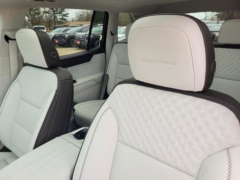 New 2026 GMC Acadia Denali w/ Super Cruise Package image 25