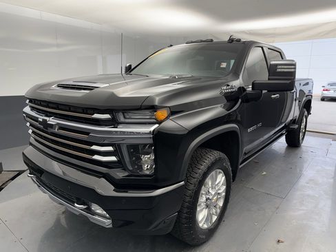 Used 2023 Chevrolet Silverado 2500 High Country w/ LPO, Hitch Package image 9