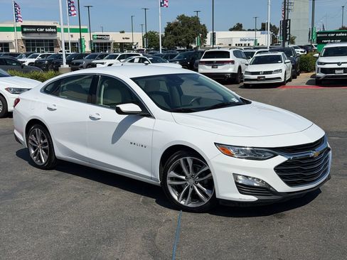 Used 2024 Chevrolet Malibu LT FWD image 2