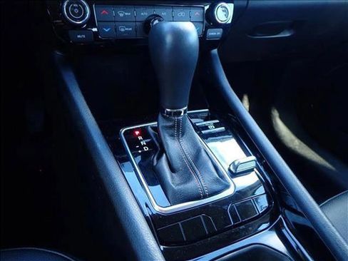 Used 2022 Jeep Compass Limited image 18