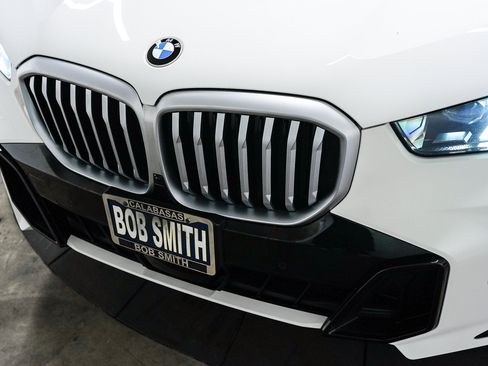 Used 2024 BMW X5 sDrive40i w/ M Sport Package RWD image 10