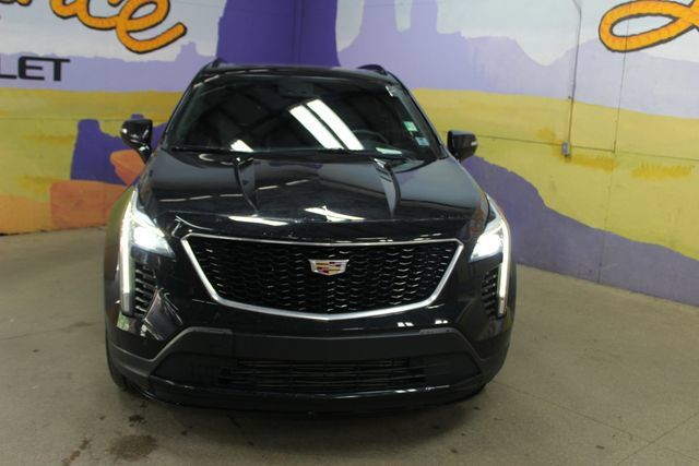 Used 2023 Cadillac XT4 Sport w/ Sun And Sound Package AWD/4WD image 3