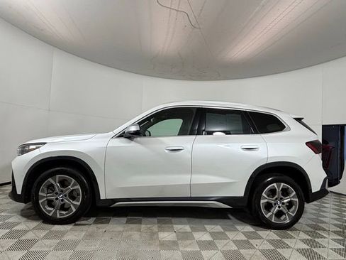 Used 2023 BMW X1 xDrive28i w/ Convenience Package AWD/4WD image 4