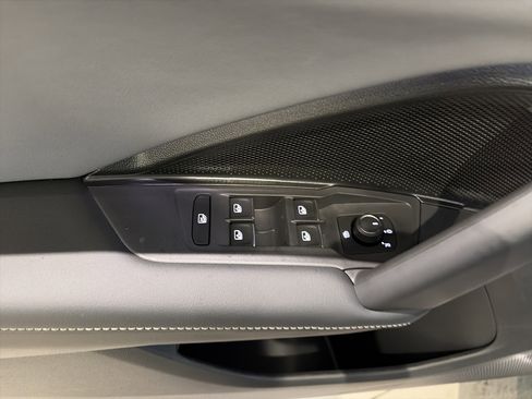 New 2026 Volkswagen Tiguan SE image 11