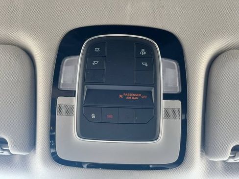 Used 2022 Hyundai Santa Fe XRT FWD image 7