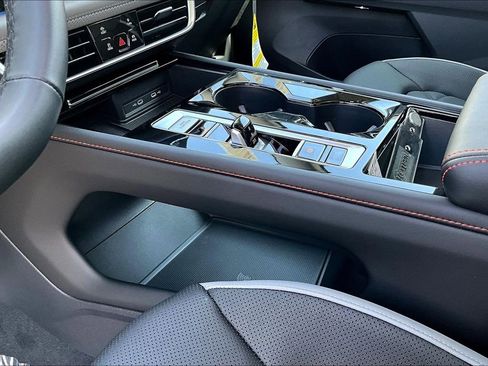 New 2026 Volkswagen Atlas Peak Edition AWD/4WD image 19
