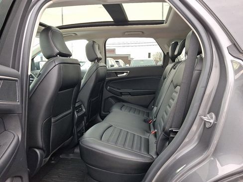 Used 2021 Ford Edge SEL w/ Convenience Package image 10