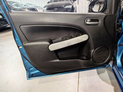 Used 2012 MAZDA MAZDA2 Sport image 11