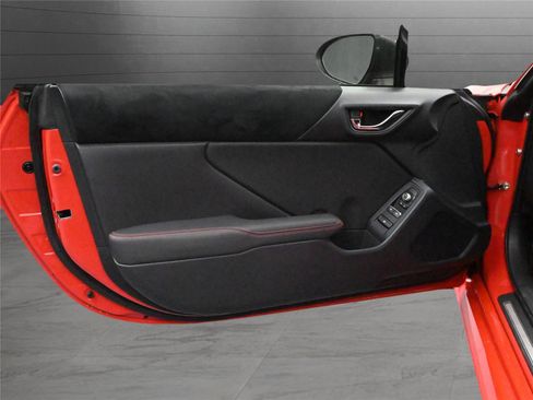 Used 2023 Subaru BRZ Limited image 12