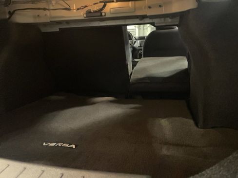 Used 2025 Nissan Versa SV w/ Trunk Package image 17