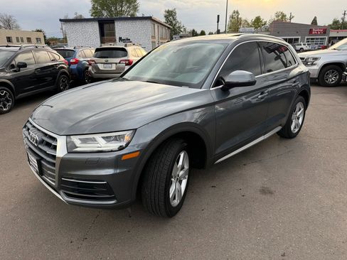 Used 2019 Audi Q5 2.0T Premium Plus w/ Premium Plus Package AWD/4WD image 5
