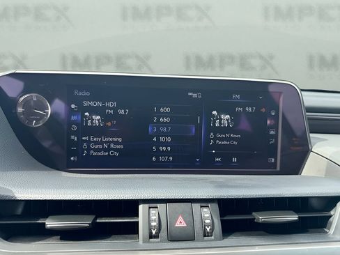 Used 2019 Lexus ES 300h w/ Premium Package FWD image 14