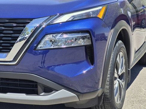 Certified 2023 Nissan Rogue SV FWD image 5