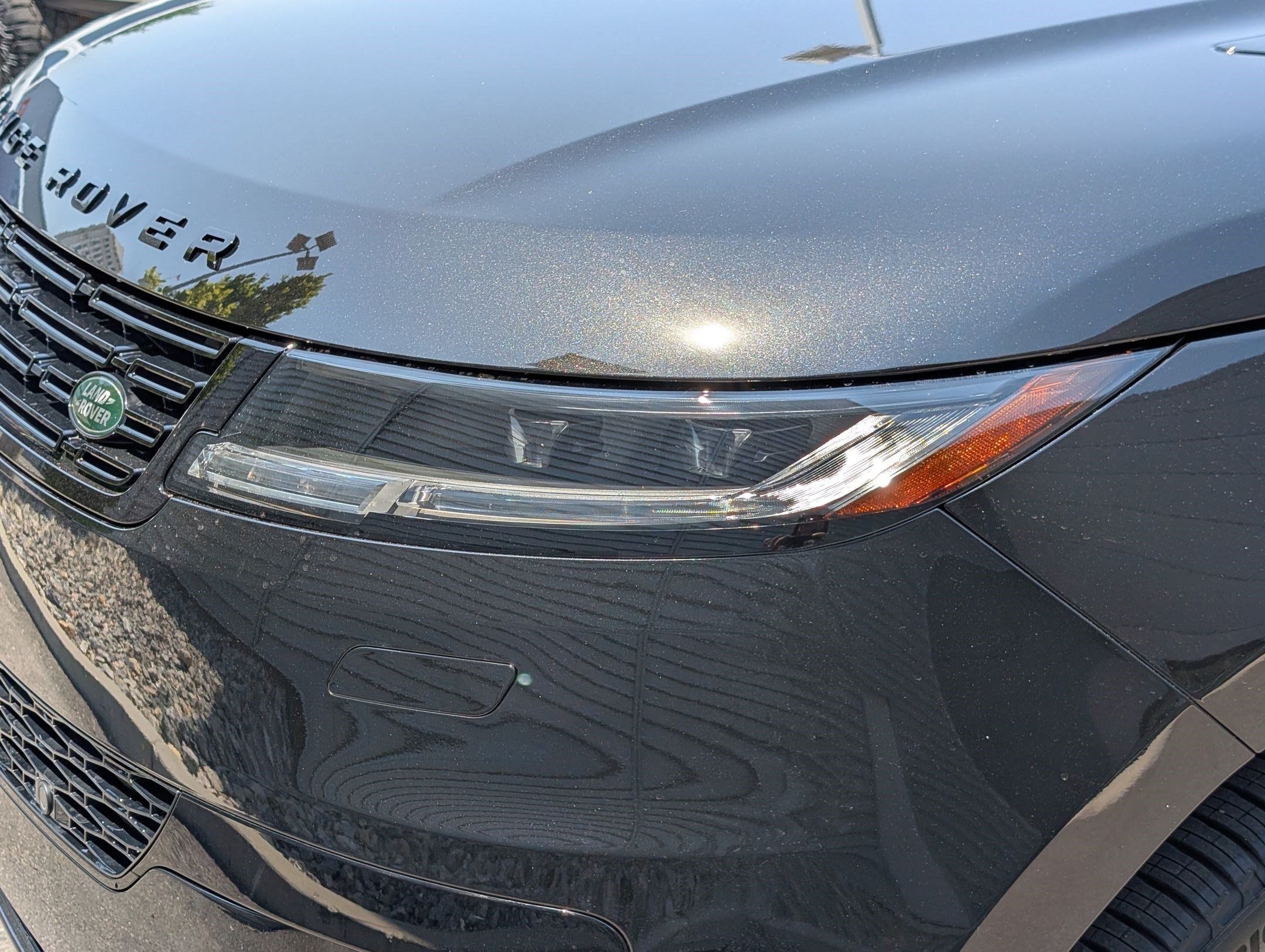 New 2026 Land Rover Range Rover Sport SE AWD/4WD image 9