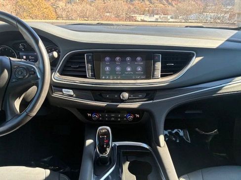 Used 2020 Buick Enclave Premium w/ Sun and Sites Package image 15