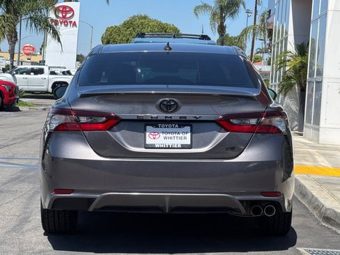 Certified 2022 Toyota Camry SE image 6