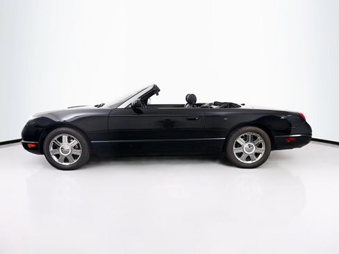 Used 2005 Ford Thunderbird RWD image 8