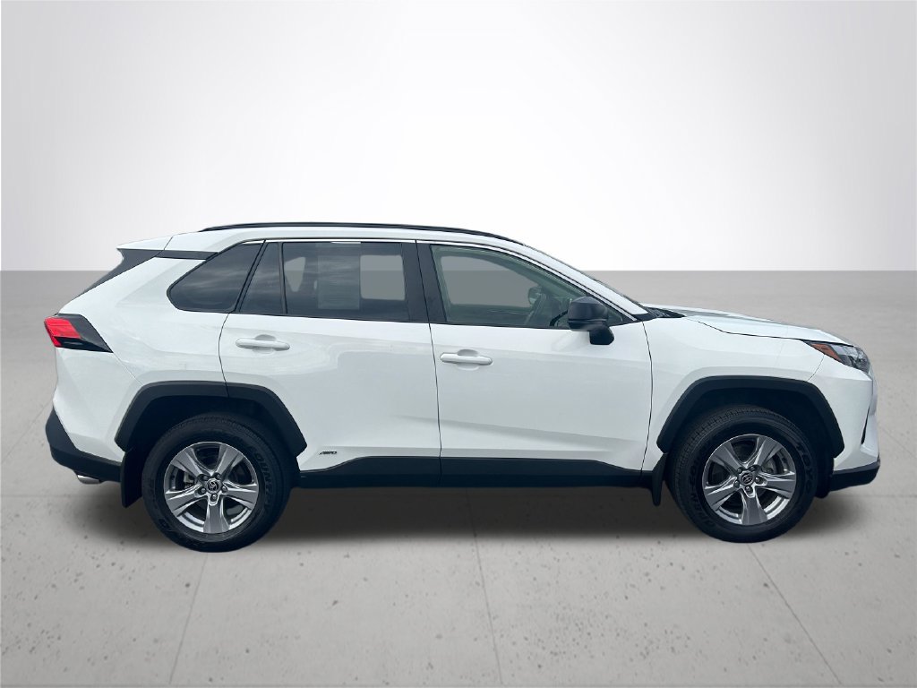 Certified 2023 Toyota RAV4 LE AWD/4WD image 7