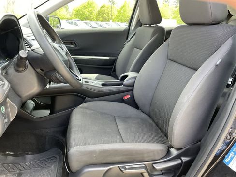 Used 2020 Honda HR-V LX image 12