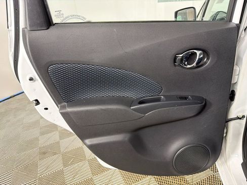 Used 2016 Nissan Versa Note SV FWD image 21