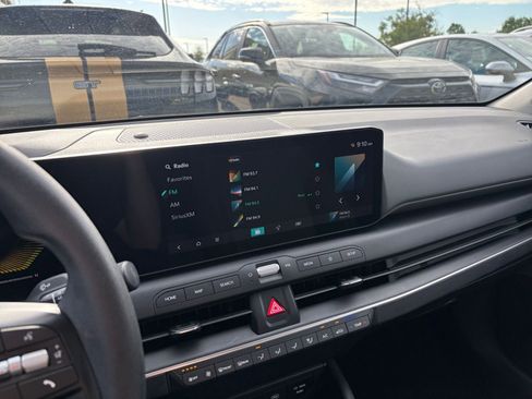 Used 2025 Kia K4 LXS image 20