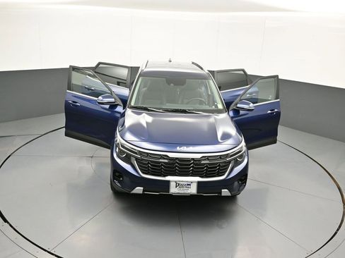 Certified 2025 Kia Seltos EX AWD/4WD image 45