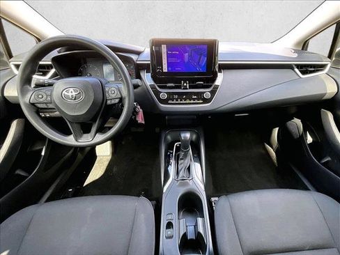 Used 2024 Toyota Corolla LE FWD image 16