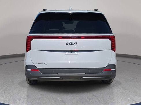New 2026 Kia Carnival SX Prestige FWD image 6