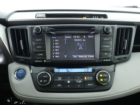 Used 2018 Toyota RAV4 XLE image 16