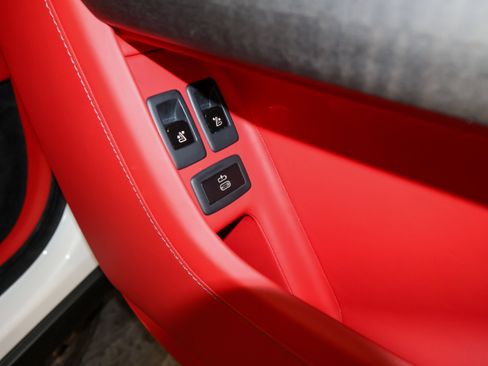 Used 2023 Rolls-Royce Cullinan image 29